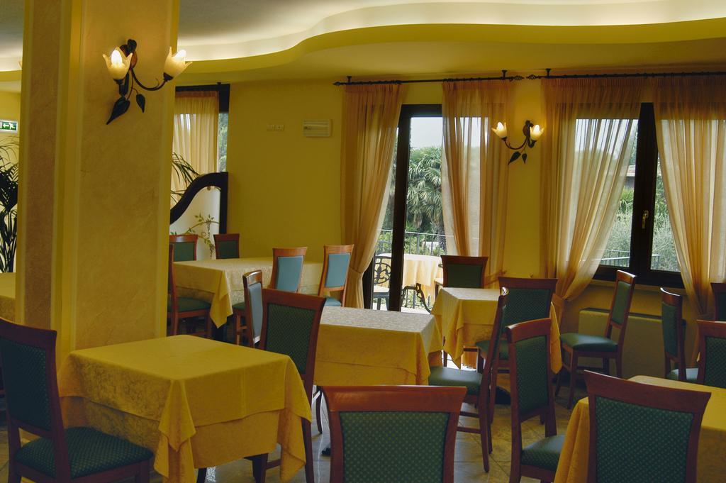 Hotel Smeraldo Lazise Exterior foto