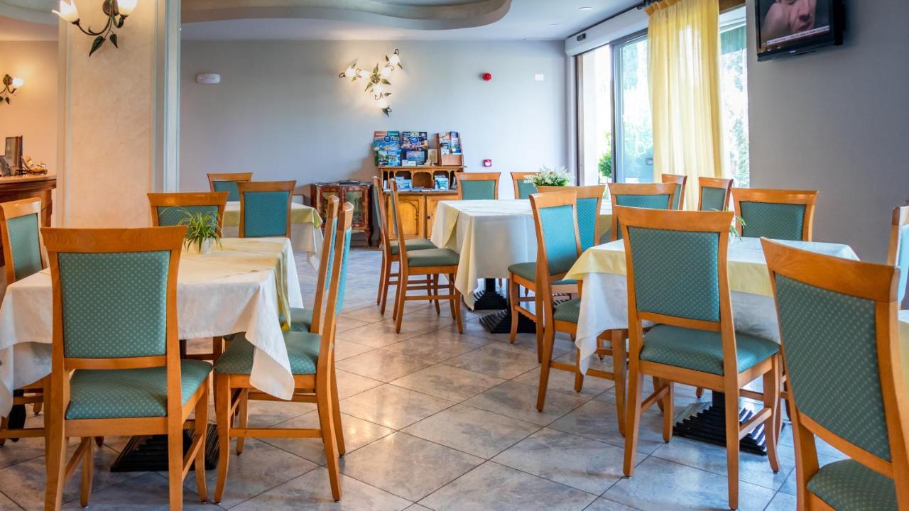 Hotel Smeraldo Lazise Exterior foto